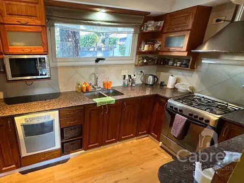 Casa en Venta en Villa Elisa, USD 250.000