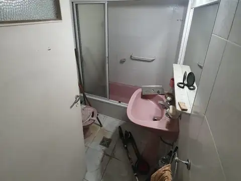 Depto Tipo Casa en Venta en Flores Norte, USD 90.000