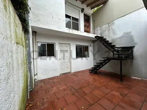 Depto Tipo Casa 4 ambientes con 1 baño