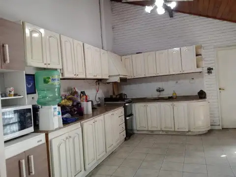 Venta! Casa 5 ambientes- LOTE 432MTS2 - Morón