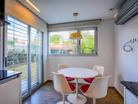 CASA EN VENTA EN LA PLATA