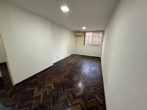 Venta 2 dormitorios y cochera - Laprida 1400