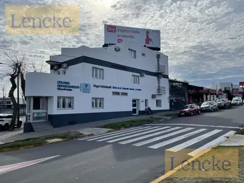 Lencke vende - excelente edificio Comercial en Colonia del Sacramento