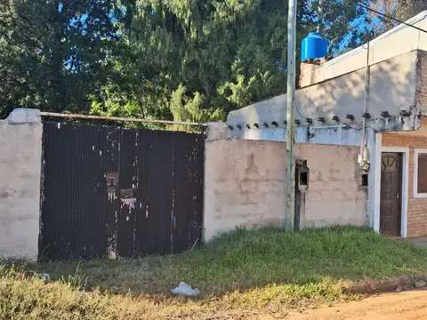 Casa 3 ambientes con 1 baño