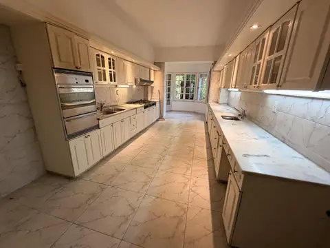 Casa en Alquiler en Martínez Libertador / Río, USD 5.200