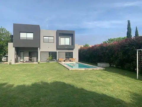 Casa en Alquiler Temporal A Estrenar