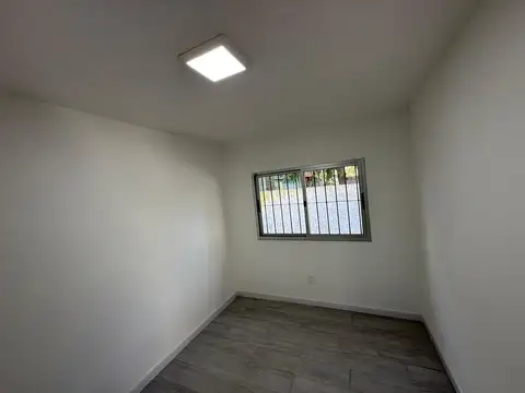 Casa en Alquiler con 1 cochera