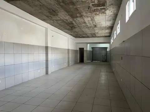 Local en Alquiler en Moron, $ 1.400.000