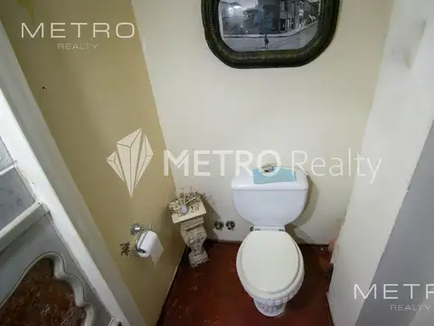 Casa 10 ambientes con 5 baños