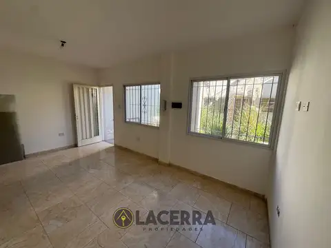 Departamento 2 Amb con cochera. Loma Hermosa