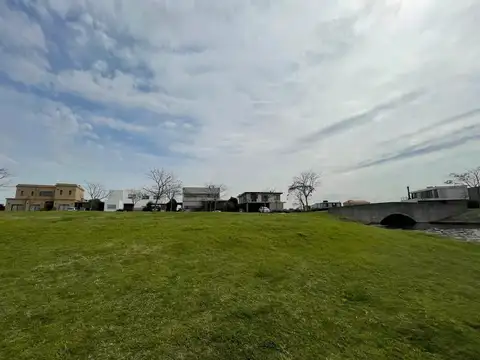 Terreno en Venta de 868,0 m2