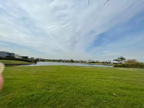 Lote en Puertos del Lago - Vistas