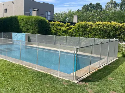 Casa en Alquiler Temporal con 1 cochera