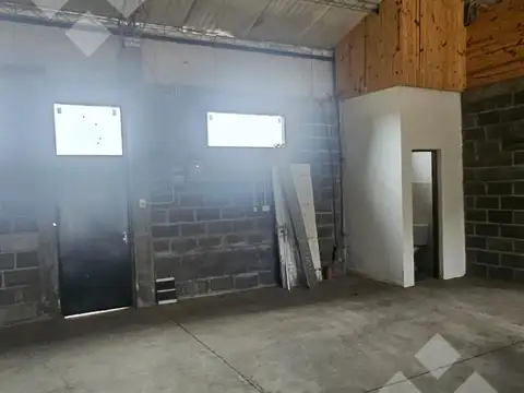 Galpon en Alquiler 10  mts Fondo