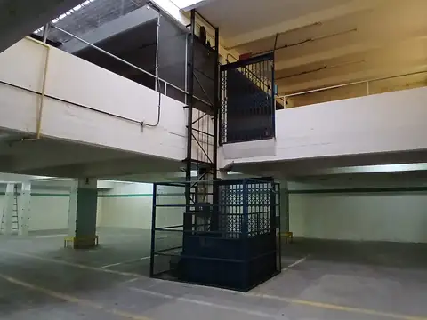 Galpon en Alquiler 17,32  mts Frente