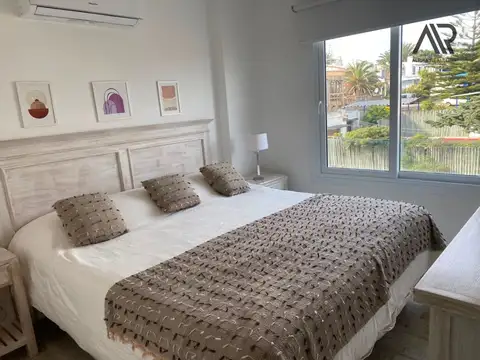 ALQUILER DE TEMPORADA APARTAMENTO c/ cochera en La Barra