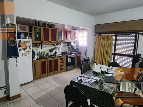 Local en Venta en Villa Luzuriaga, USD 420.000