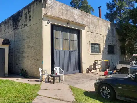 Venta GALPON 300 mt, Acceso Oeste, 4 ha, Luján, BA