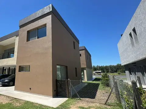 Barrio Náutico San Juan,  al rio, 7 ambientes, Villanueva, Tigre.