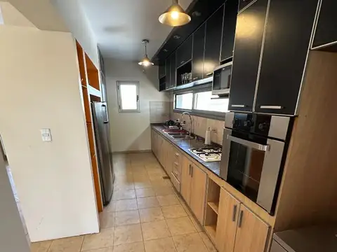 ALQUILER TEMPORARIO IMPORTANTE CASA AMOBLADA EN 5 LOMAS