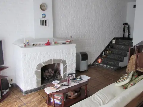 Depto Tipo Casa en Venta de 3 ambientes