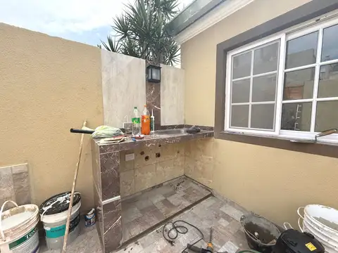 Depto Tipo Casa en Alquiler A Estrenar