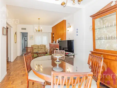 Venta de casa 4 dormitorios, en La Plata