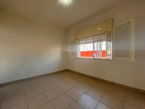 Depto Tipo Casa en Alquiler de 3 ambientes