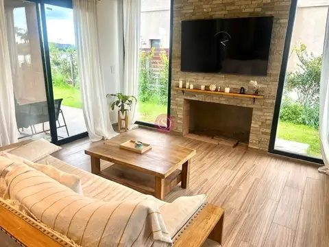 Casa en Venta al Este