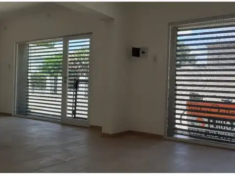 Local en Alquiler en Roldan, $ 350.000