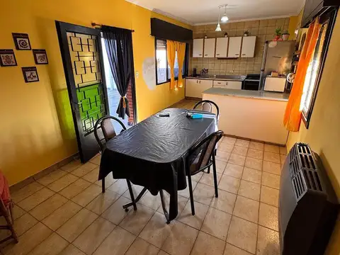 Casa en Venta en San Nicolas de los Arroyos, USD 155.000