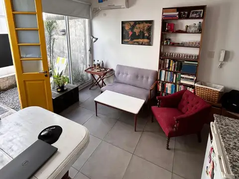 Depto Tipo Casa en Venta en Centro, USD 80.000