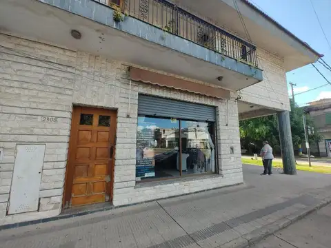 Provincias Unidas esquina La Paz al 2300