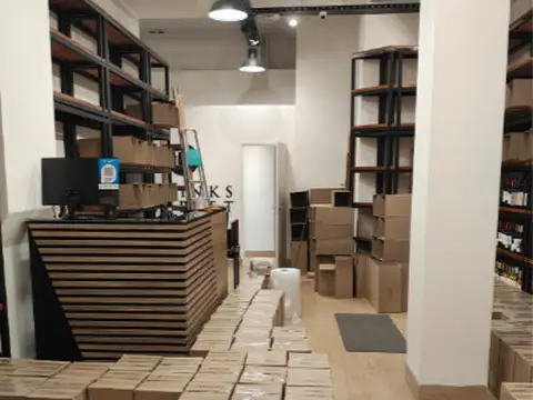 Local en Alquiler Via Pública