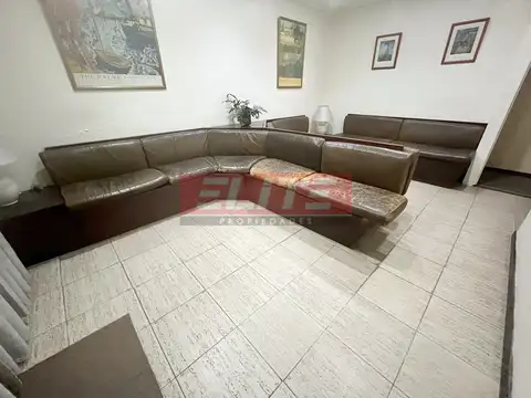 Consultorio en Planta Baja en Inmejorable Ubicación, a 100 m de Av Santa Fe