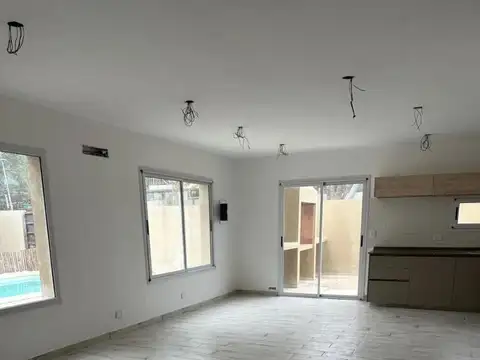 Casa en Alquiler en Pilar, USD 900