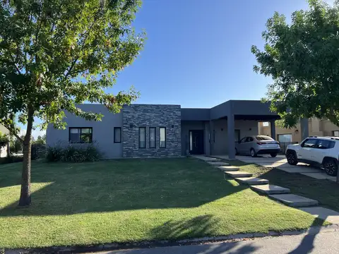Casa en Venta en El Cantón - Barrio Islas, USD 275.000