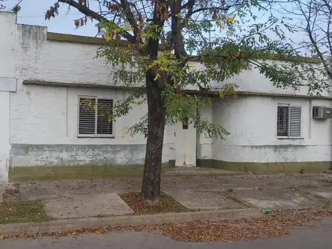 Casa Centrica.Amplias Comodidades.Servicios Oportunidad