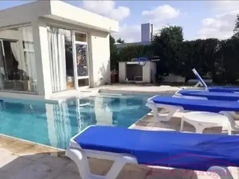 Las Lomas Miramar 900