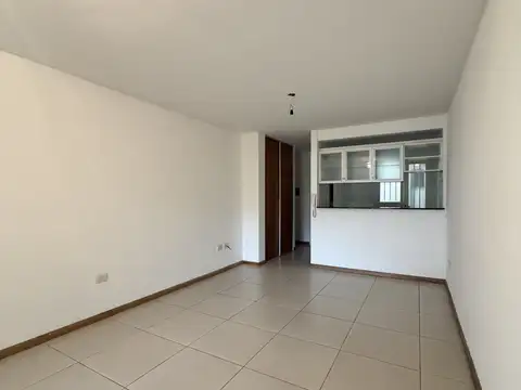 Rioja 3200, Piso 01