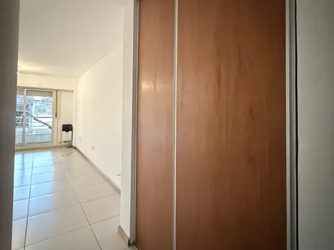Departamento en Alquiler en Echesortu, $ 400.000
