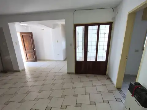 Departamento en Alquiler en Alto Verde, $ 600.000