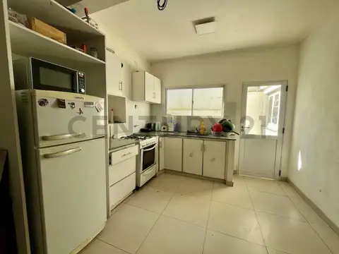 124 Entre 62 y 63 1400, Piso 0