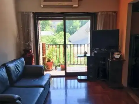 Pergamino 100, Piso 3