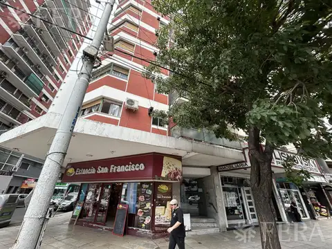 AVENIDA BARTOLOMÉ MITRE al 1100