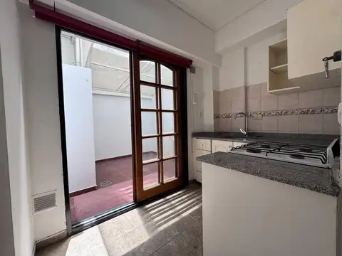 Depto Tipo Casa en Alquiler en Liniers, $ 650.000