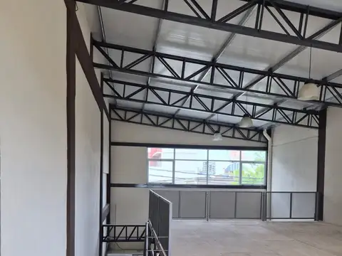 Local en Venta en Luis Agote, USD 330.000