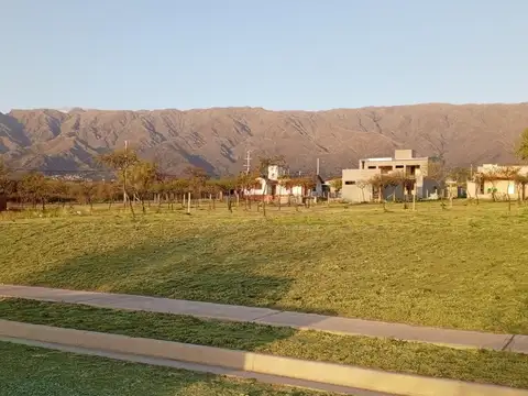 Terreno en Venta en La Arbolada, USD 42.000