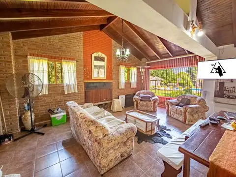 Casa en Venta con 1 cochera