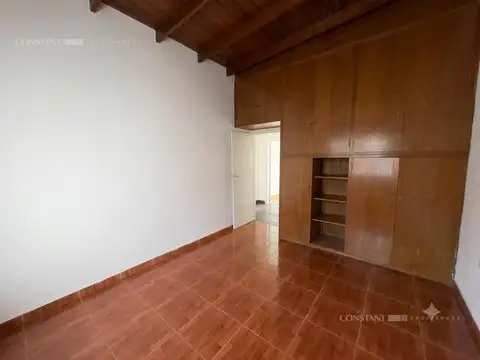 Casa 3 ambientes con 1 baño